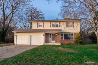 2063 Sandcrest St, Jenison, MI 49428