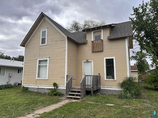 816 W 4th St, Canton, SD 57013
