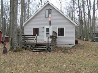 11820 Marber Dr, Roscommon, MI 48653