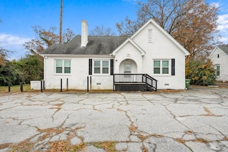 1156 Edgefield St, Greenwood, SC 29646
