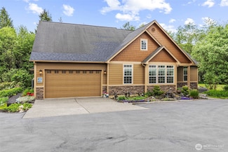 108 Reynolds Rd, Castle Rock, WA 98611