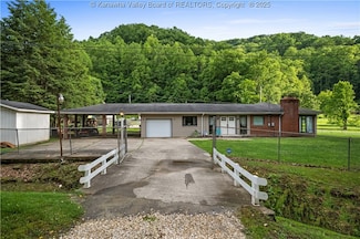 9 Kessler Hollow Rd, Chapmanville, WV 25508
