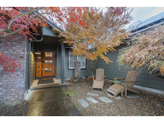 555 Edwards Dr, Eugene, OR 97404