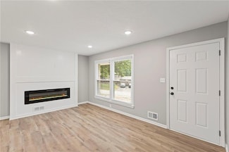 7206 NW Winter Ave, Kansas City, MO 64152