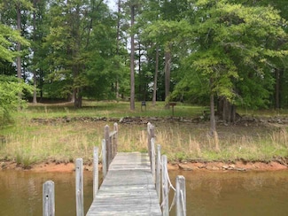236 S Pointe, Cowpens, SC 29330