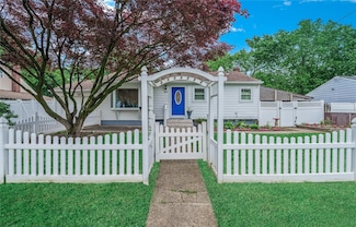 167 Front Ave, Brentwood, NY 11717