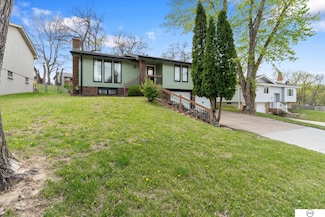 3513 Lynnwood Dr, Bellevue, NE 68123