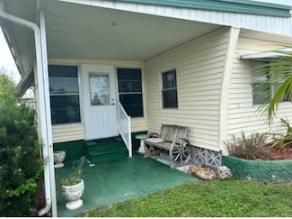 369 Hague St, North Fort Myers, FL 33903