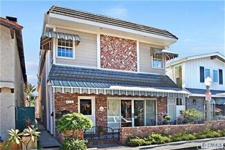 210 Diamond Ave, Newport Beach, CA 92662