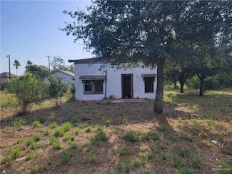 110 S Hill St, Edcouch, TX 78538