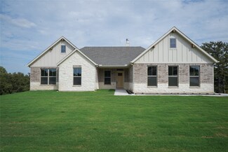 9020 Valley Oak Ct, Springtown, TX 76082