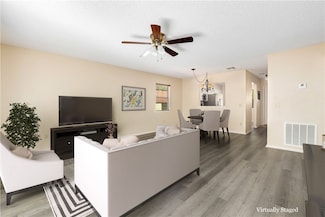 2 Eleanor Ln, Bella Vista, AR 72714