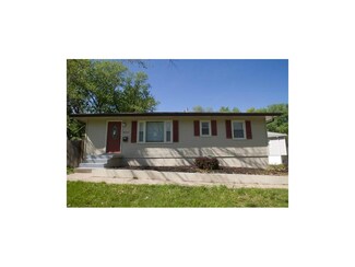 4300 NE Sunnybrook Ln, Kansas City, MO 64117