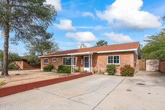 1302 W Schafer Dr, Tucson, AZ 85705