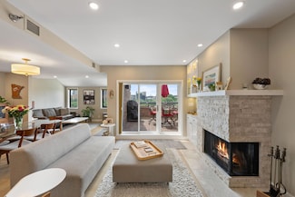 110 1st Ave NE Unit F412, Minneapolis, MN 55413