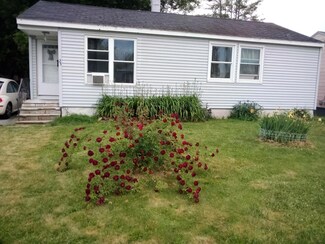 25 Longfellow Dr, Westbrook, ME 04092