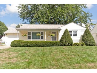 1433 10th St NW, Cedar Rapids, IA 52405