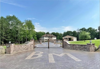 210 Grey Rd, South Fallsburg, NY 12779