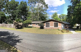 717 NW 253rd St, Newberry, FL 32669