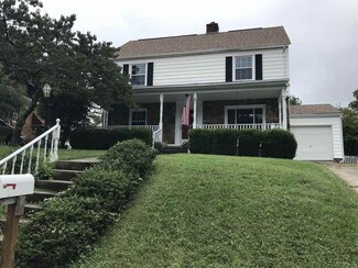 513 Ridgewood Rd, Huntington, WV 25701