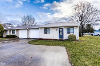 8004 Minlo Dr, Indianapolis, IN 46227