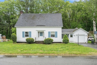 543 Lenox St, Athol, MA 01331
