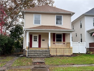 828 Locust Ave, Zanesville, OH 43701