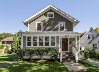 2128 Commonwealth Ave, Madison, WI 53726
