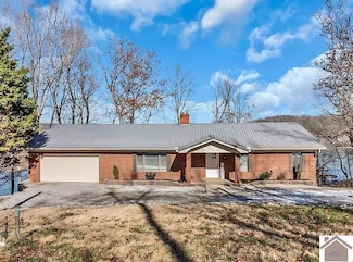 81 Beech Point Dr, Cadiz, KY 42211