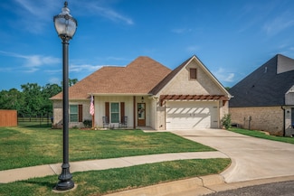 4523 Lone Oak Ln, Longview, TX 75605