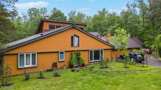 7 Mountain Rd, Hopewell, NJ 08525