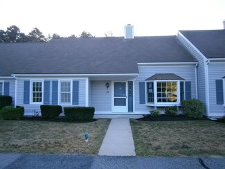 2 Browning Ct Unit B, Pocasset, MA 02559