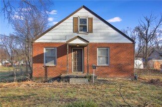 11014 E 25th St S, Independence, MO 64052