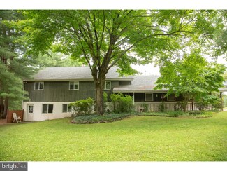 554 Headquarters Rd, Ottsville, PA 18942