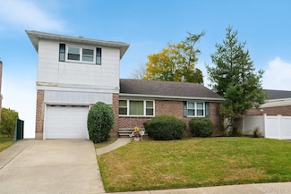 884 Troy St, Elmont, NY 11003