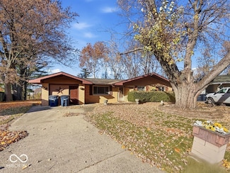 14 Melody Ct, Beech Grove, IN 46107