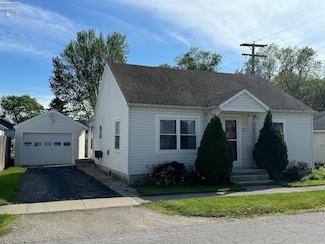 815 Harmon St, Fremont, OH 43420