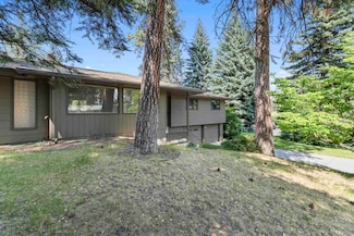 812 W Westover Rd, Spokane, WA 99218