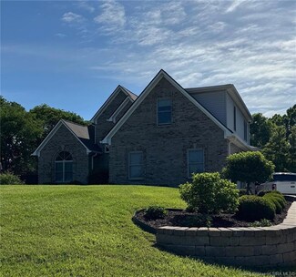 4704 Turnberry Dr, Floyds Knobs, IN 47119