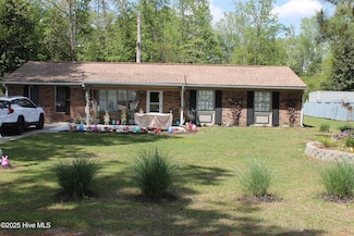 514 Hunt St, Whiteville, NC 28472