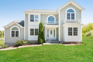 173 Roosevelt St, Fitchburg, MA 01420