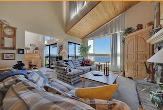 812 Laurel Ridge Ct, Murphys, CA 95247