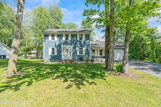 762 Downing St, Schenectady, NY 12309