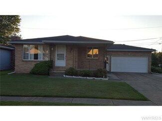 20 Village Ln, Buffalo, NY 14212