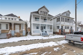 2438 Burnside St, HamtraMcK, MI 48212