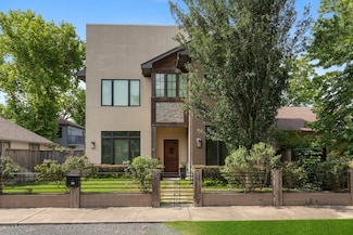 815 E 27th St, Houston, TX 77009