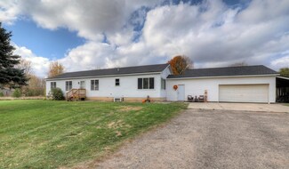 2924 21st St, Hopkins, MI 49328