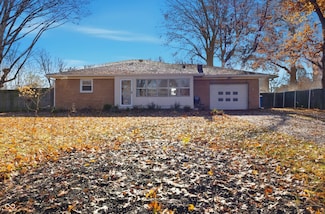 6911 W Lockerbie Dr, Indianapolis, IN 46214