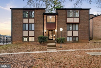 9713 Kings Crown Ct Unit 1, Fairfax, VA 22031