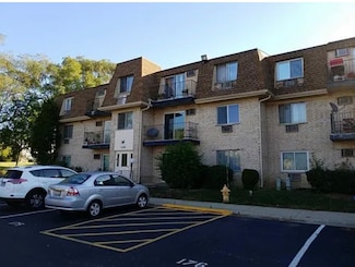 280 Shorewood Dr Unit 1D, Glendale Heights, IL 60139